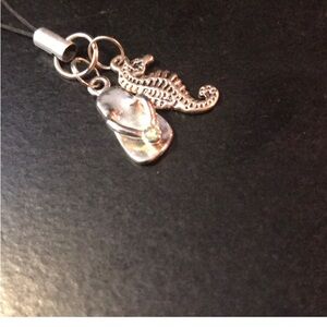 $10 sale +25% off three items or more